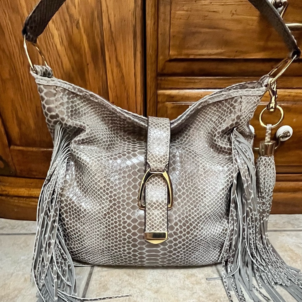 GILLI Fringe Snakeskin Hobo